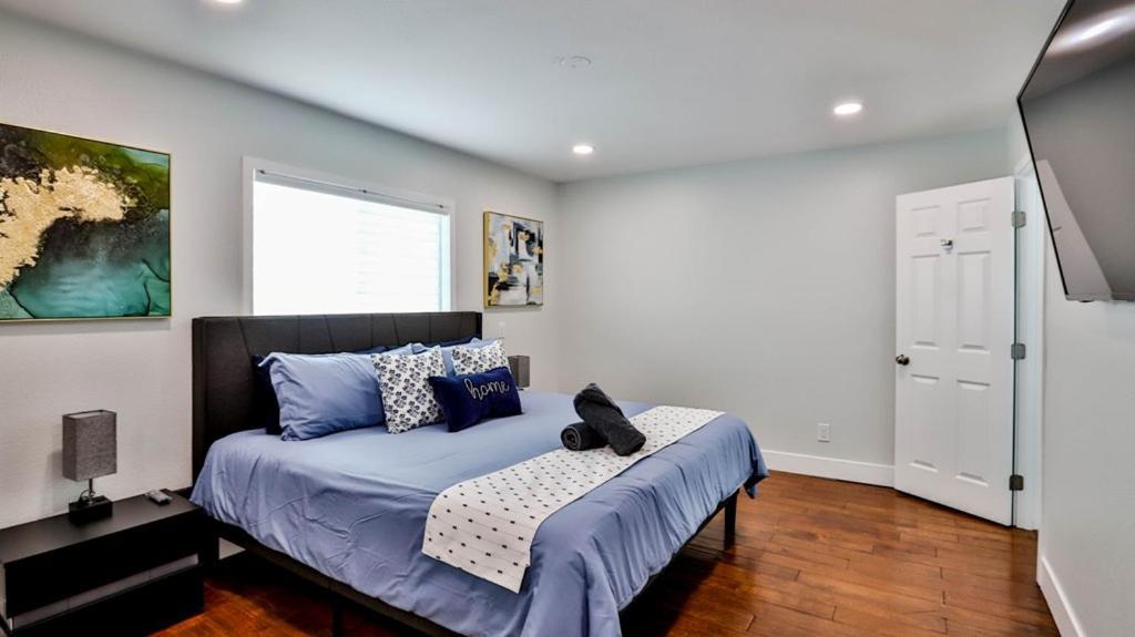 H&H Modern Lux 4Bd 1 King Suite 3 Queen Socal Disney 웨스트민스터 외부 사진