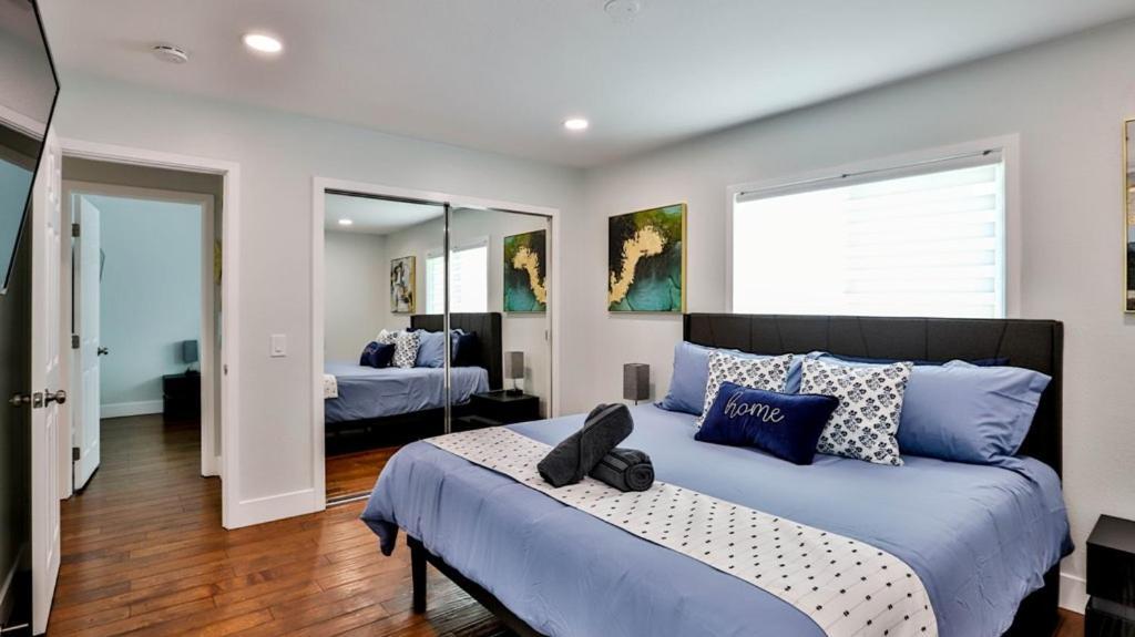 H&H Modern Lux 4Bd 1 King Suite 3 Queen Socal Disney 웨스트민스터 외부 사진
